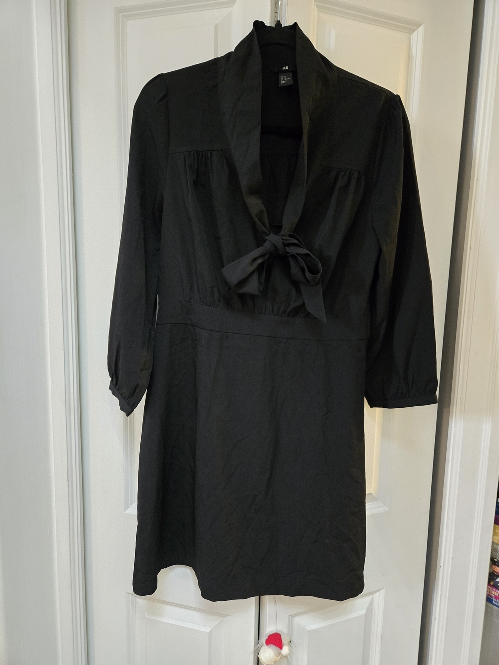 H&M Black Tie-Neck Long Sleeve Dress